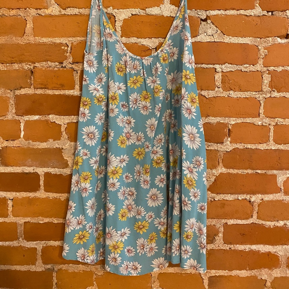 Twee swing top